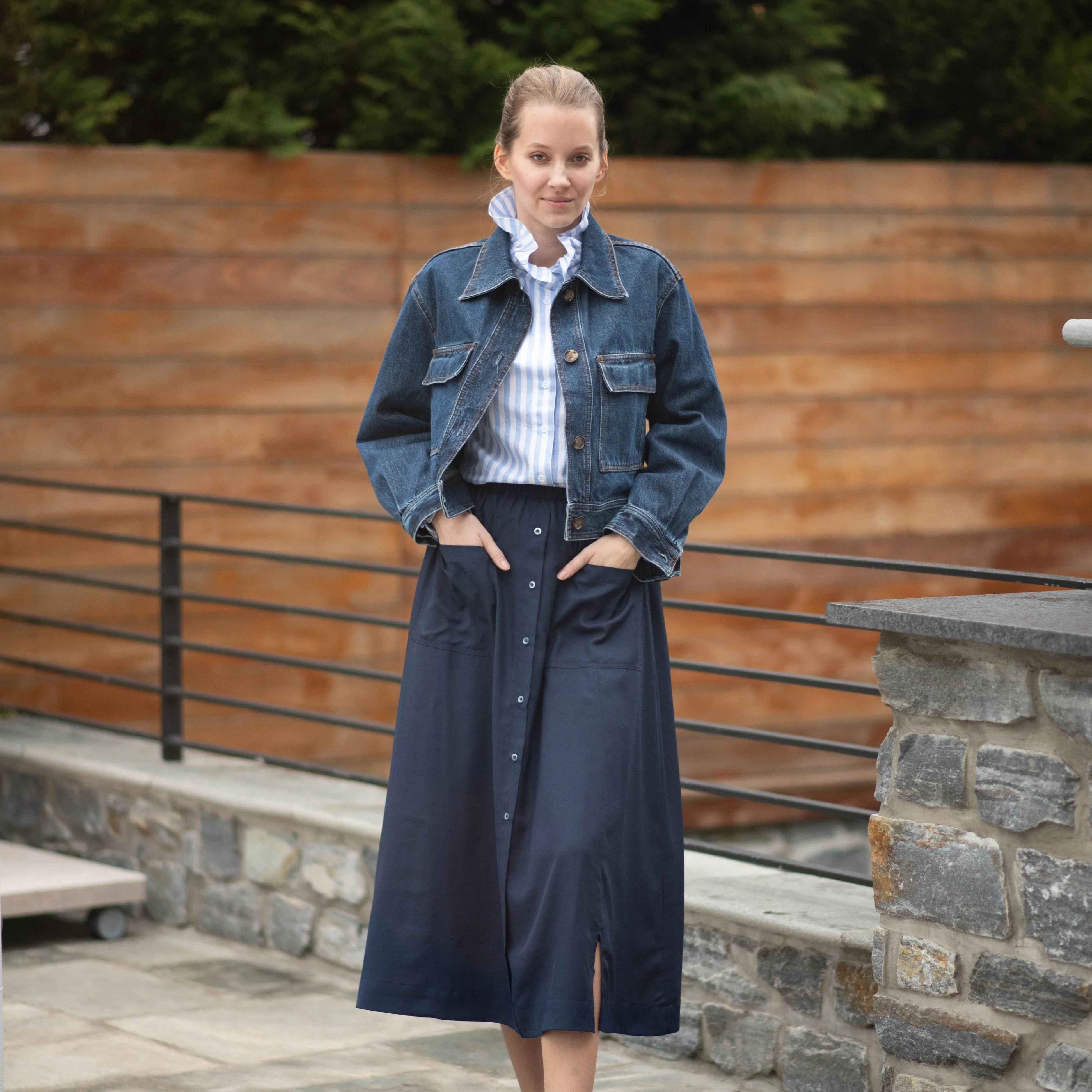 Crepe Button Down | Navy - Image 8