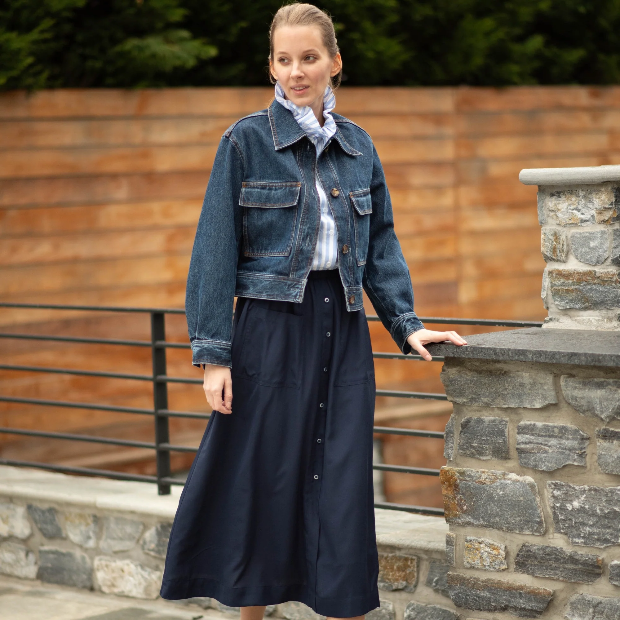 Crepe Button Down | Navy - Image 9