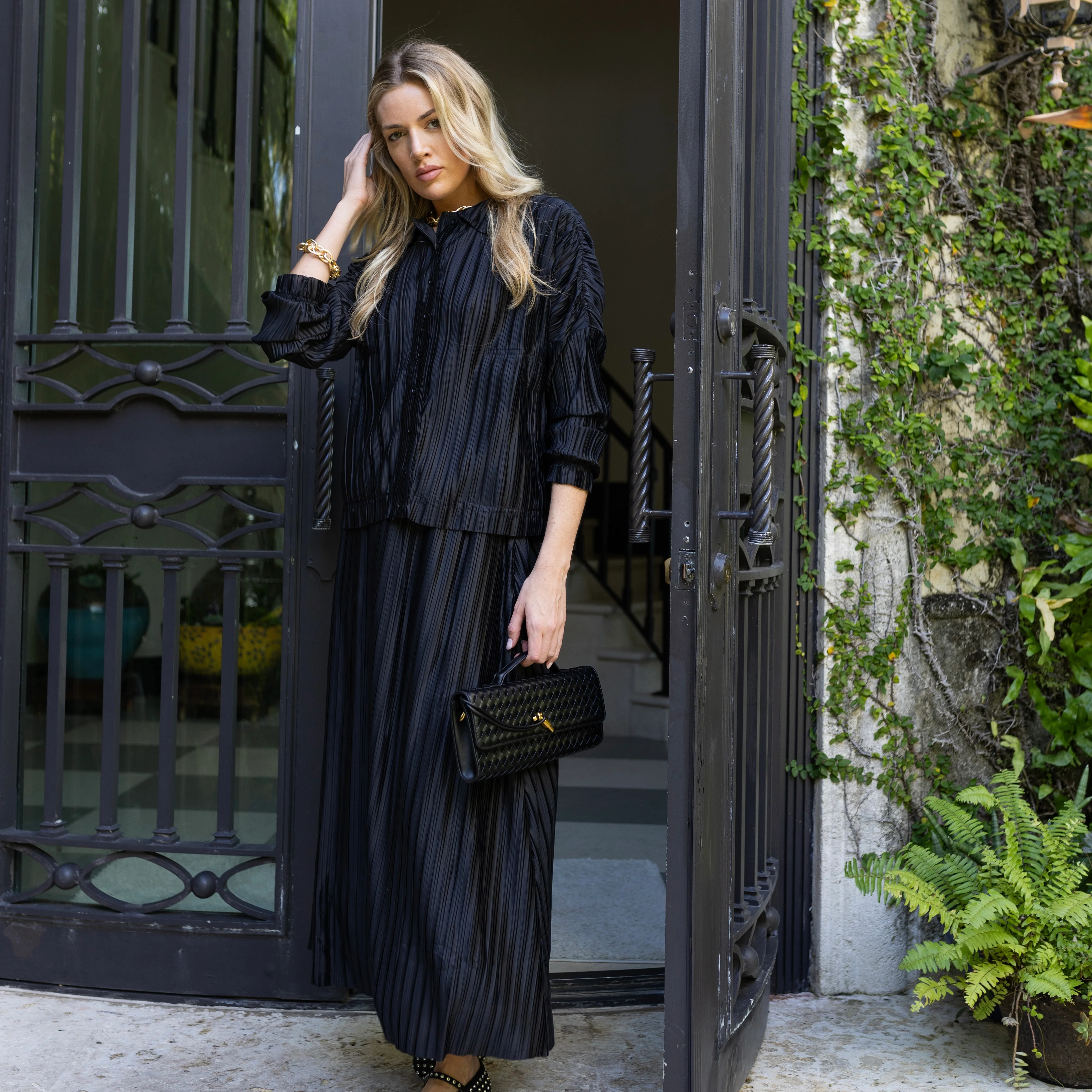 Plisse Blouse | Black - Image 8