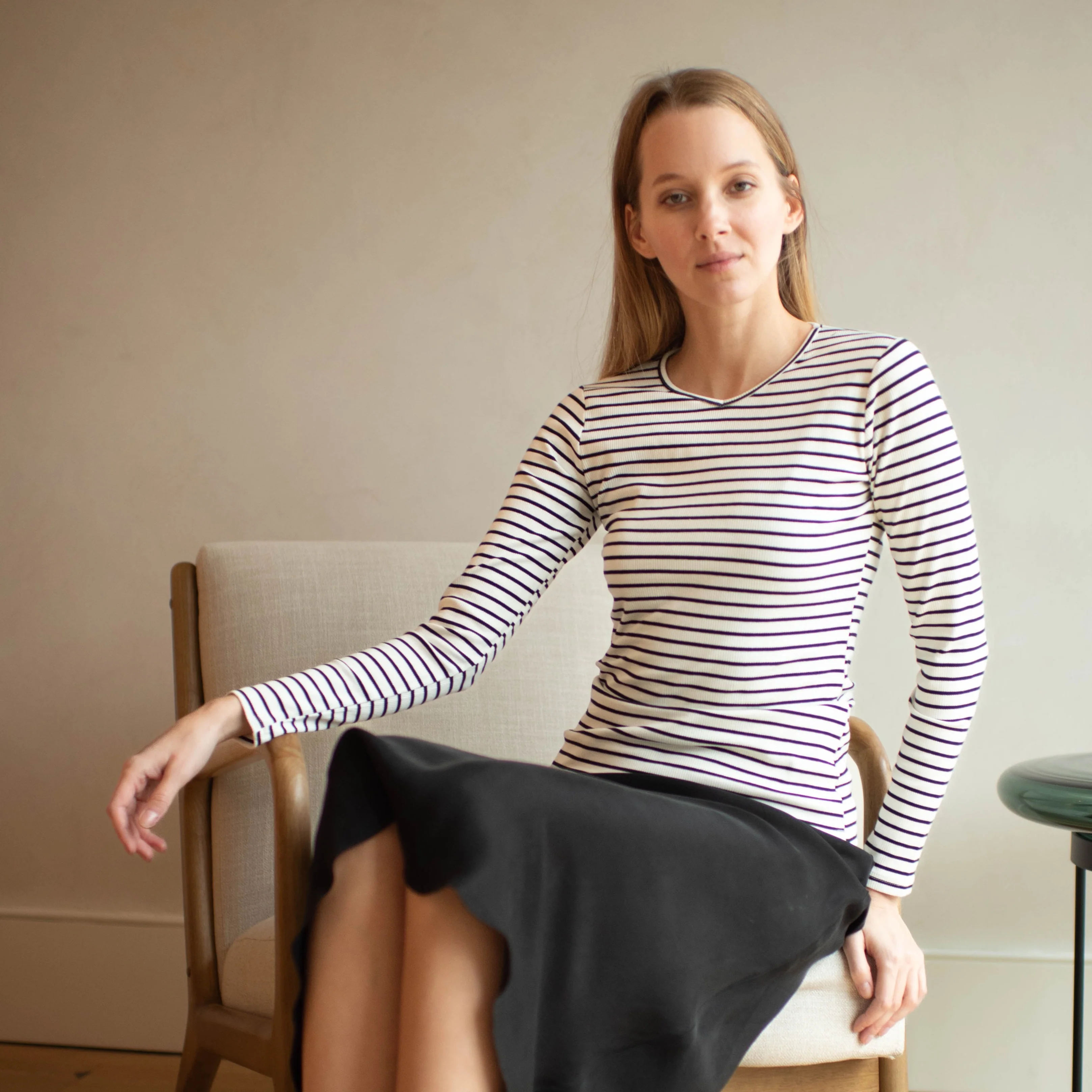 Striped Rib V-neck | White/Black - Image 7